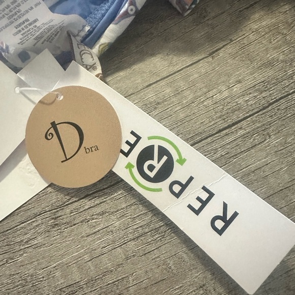 Becca Swim Top - Picture 6 of 7